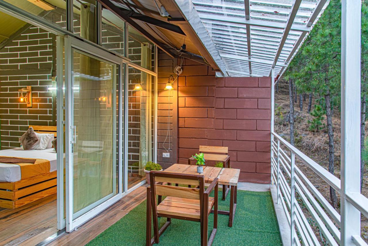The Hillcrest Paradise Касаули Екстериор снимка