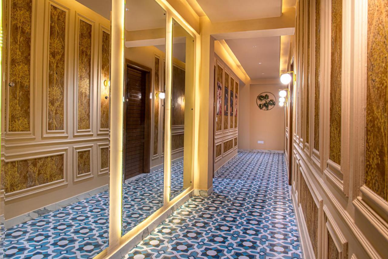 The Hillcrest Paradise Касаули Екстериор снимка