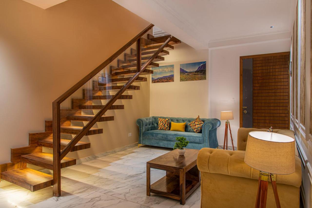 The Hillcrest Paradise Касаули Екстериор снимка