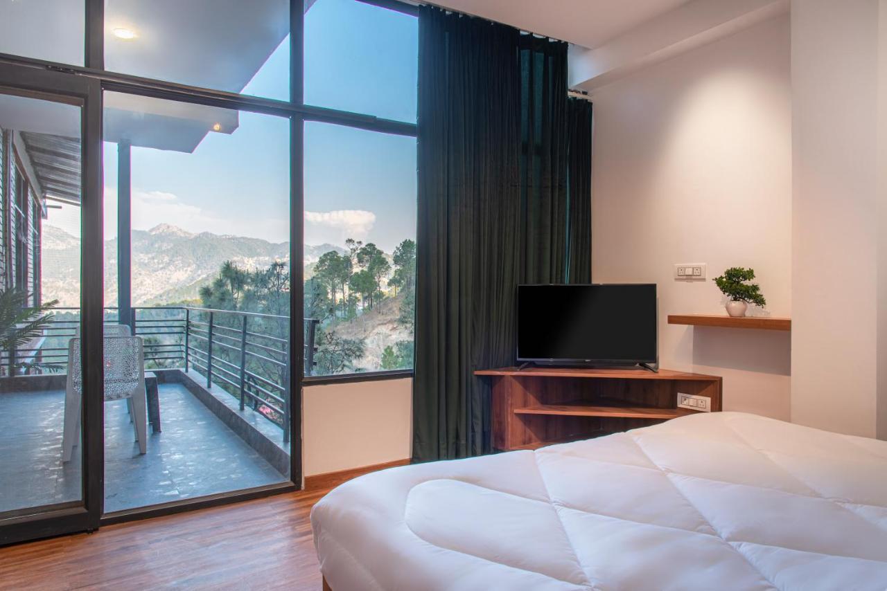 The Hillcrest Paradise Касаули Екстериор снимка